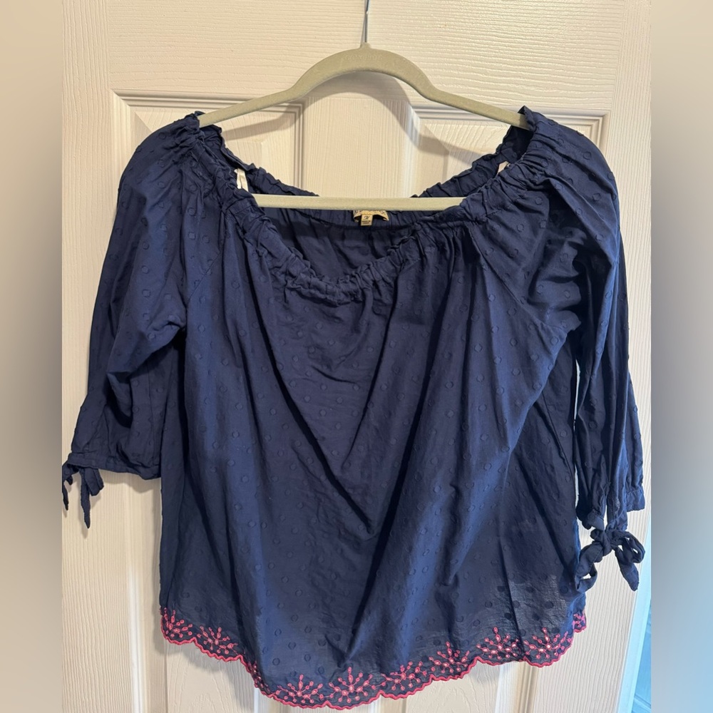 Democracy off the shoulder top